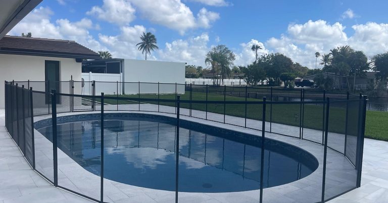 Pool fence Pembroke PInes installed at a home in Pembroke Pines Florida